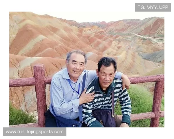 《韩国足球明星爸爸带领孩子们走进未知冒险挑战成长之旅》 《韩国足球明星爸爸带领孩子们走进未知冒险挑战成长之旅》