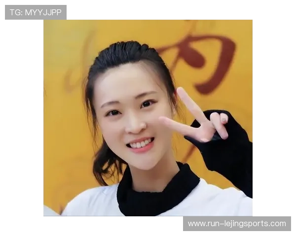 当红足球球星女相盘点揭秘赛场外的独特颜值与魅力气质 当红足球球星女相盘点揭秘赛场外的独特颜值与魅力气质